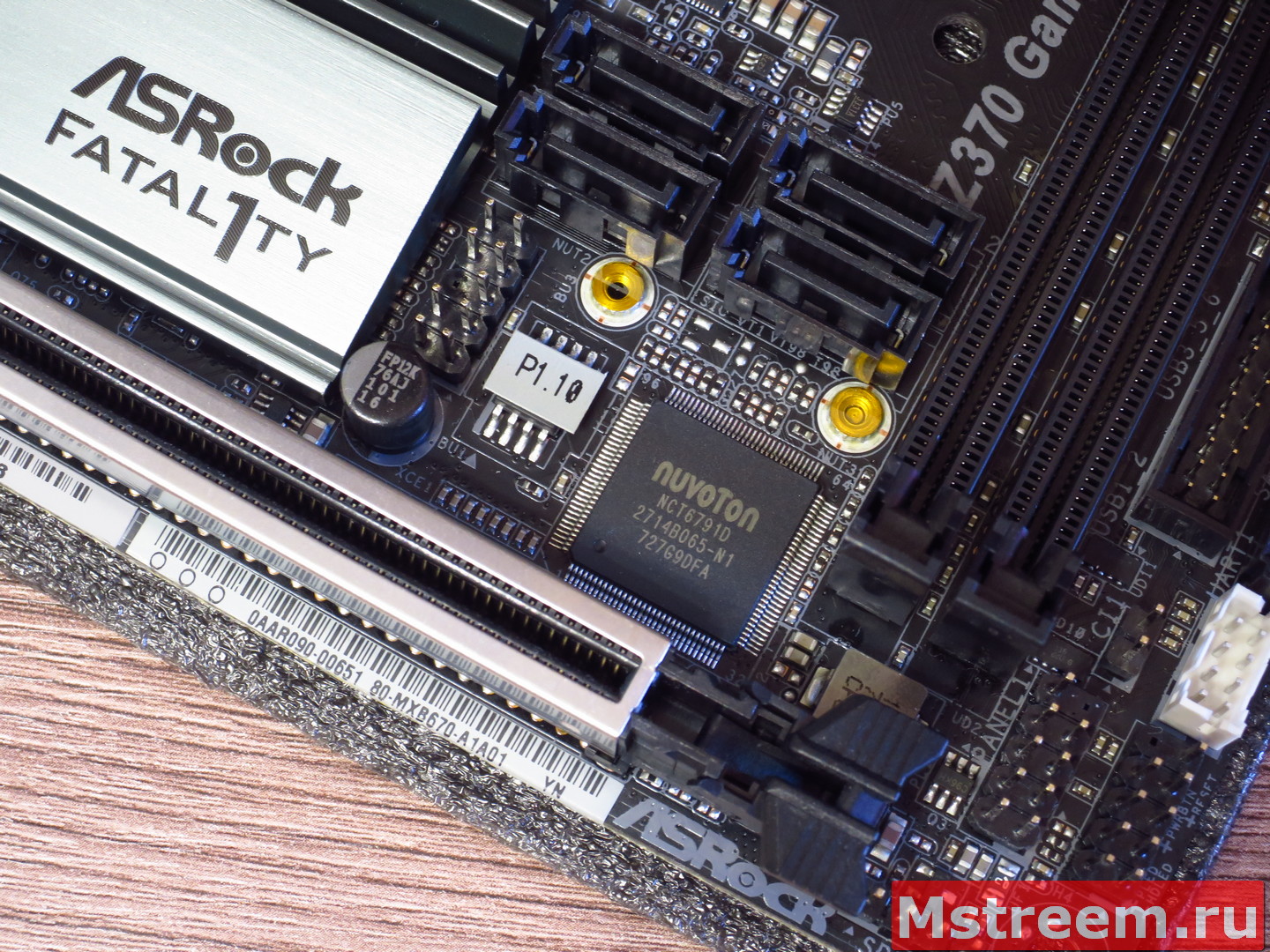 Мультиконтроллер Nuvoton NCT6791D на материнской плате ASRock Fatal1ty Z370 Gaming-ITX/ac
