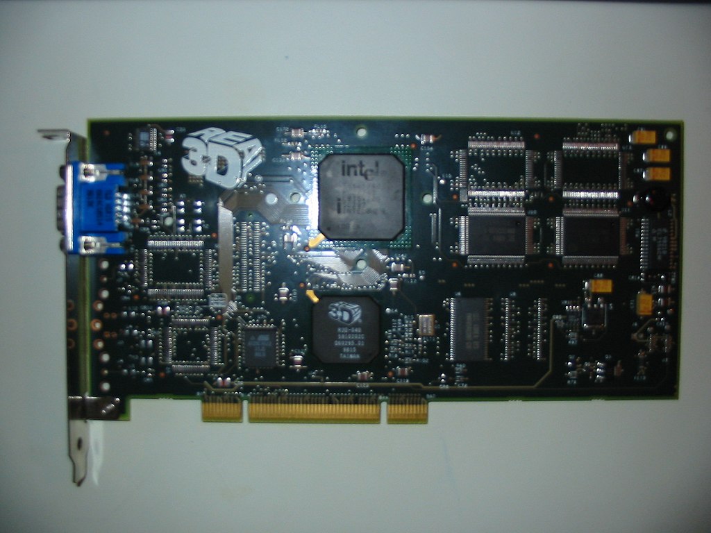 Видеокарта Real3D на базе чипа Intel i740