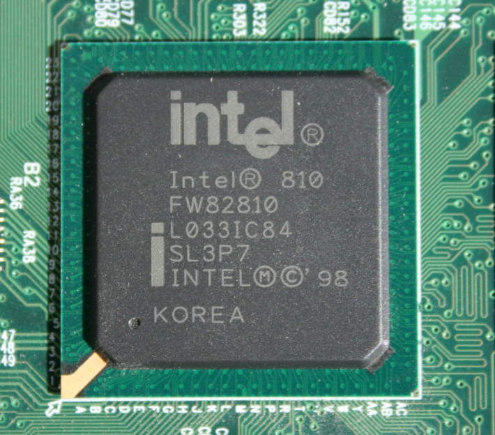 Чипсет со встроенной графикой Intel 810